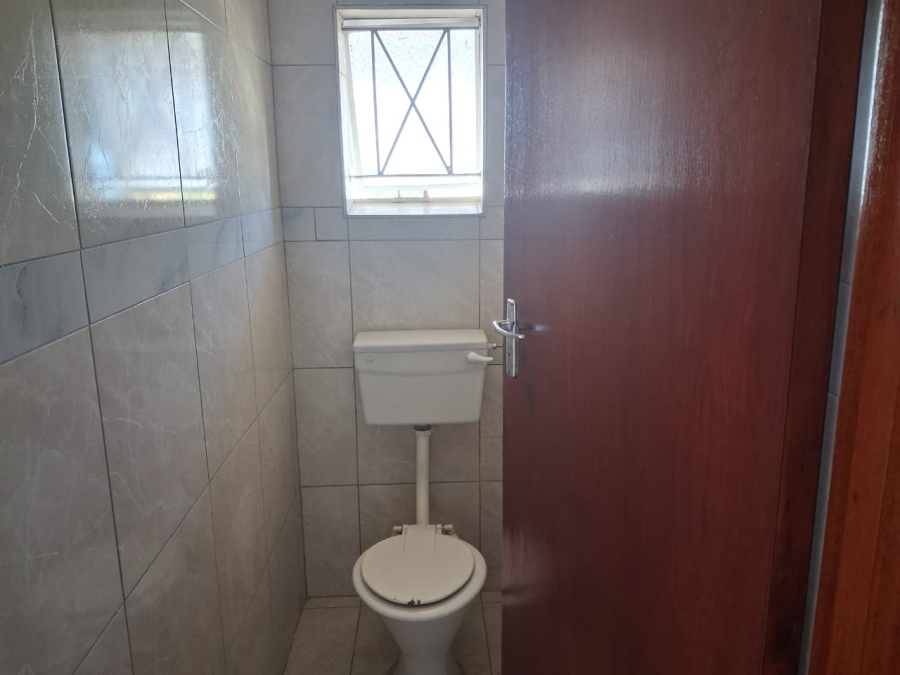 To Let 2 Bedroom Property for Rent in Southernwood Eastern Cape